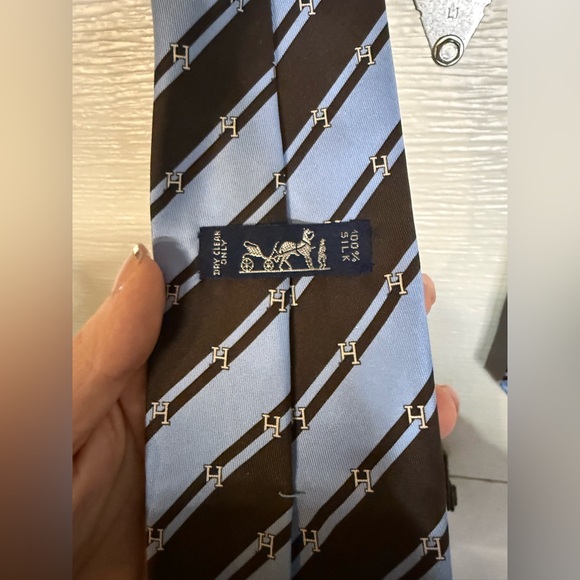 HERMES PARIS BLUE STRIPED SILK TIE - Picture 3 of 4